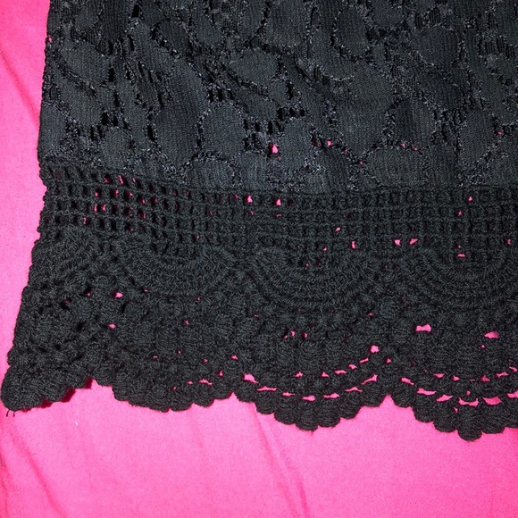 black tank - Picture 2 of 4